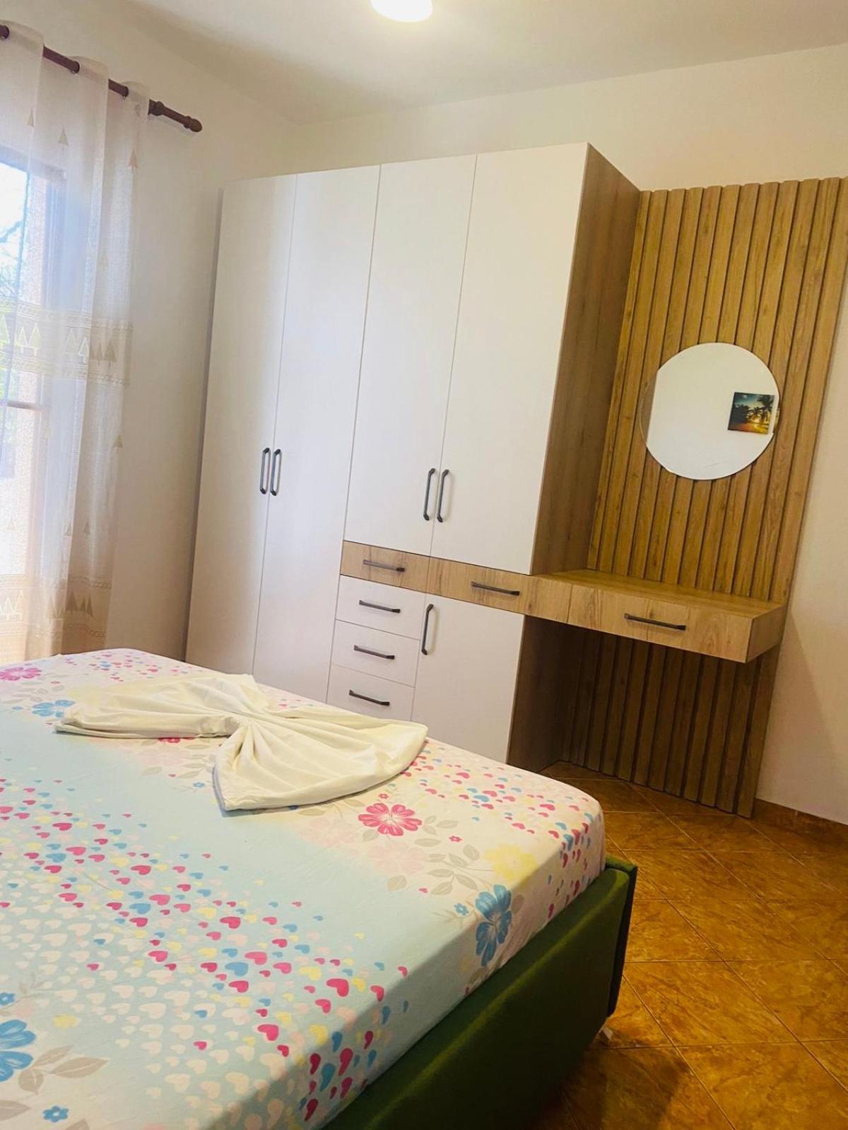 Villa Ajla Дуррес Экстерьер фото